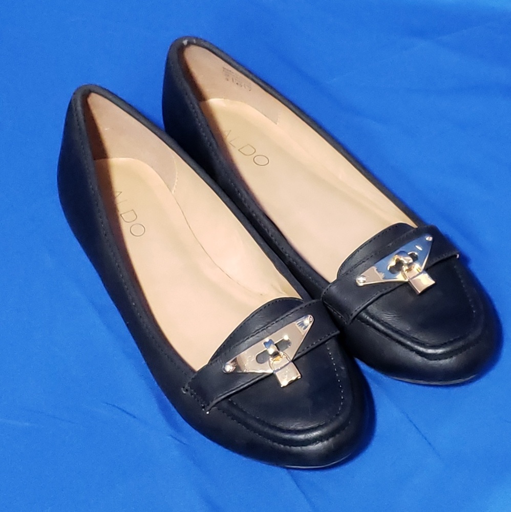 NWOT Aldo Black Flats